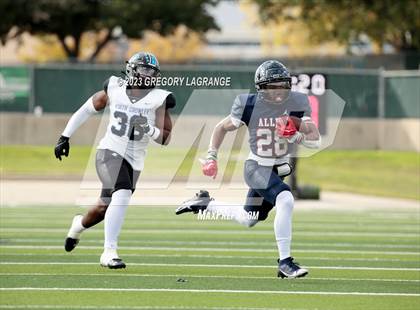 Thumbnail 3 in North Crowley vs Allen (UIL 6A Football Regional Quarterfinals) photogallery.