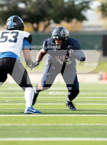 Thumbnail 1 in North Crowley vs Allen (UIL 6A Football Regional Quarterfinals) photogallery.