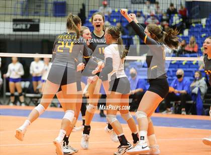 Thumbnail 3 in Paris vs. Hackett (AAA 3A State Final) photogallery.