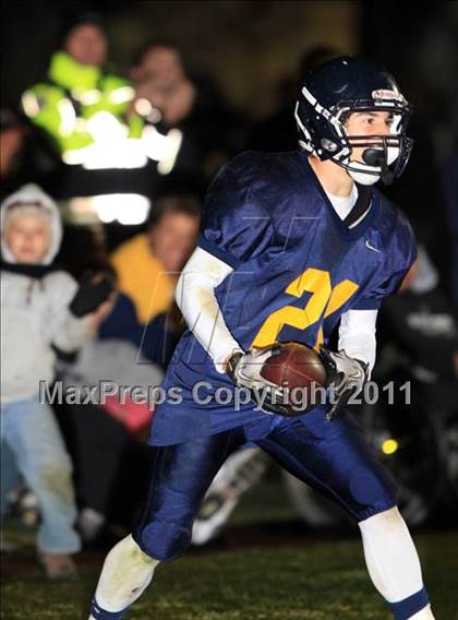 Thumbnail 3 in Arroyo Grande vs. Culver City (CIF SS Western Division Final) photogallery.