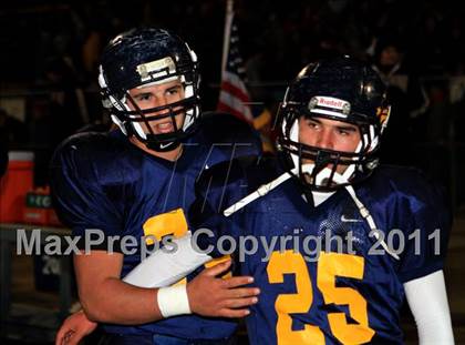 Thumbnail 2 in Arroyo Grande vs. Culver City (CIF SS Western Division Final) photogallery.