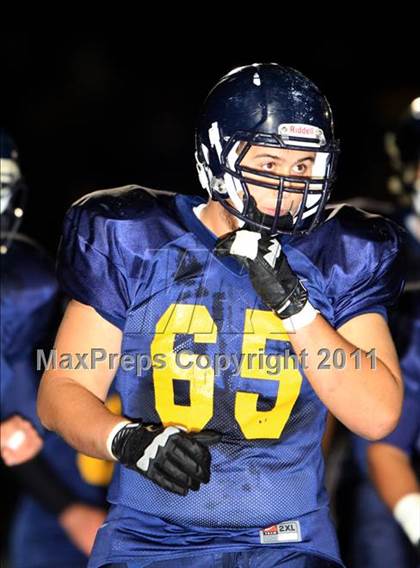 Thumbnail 3 in Arroyo Grande vs. Culver City (CIF SS Western Division Final) photogallery.