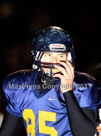 Thumbnail 2 in Arroyo Grande vs. Culver City (CIF SS Western Division Final) photogallery.