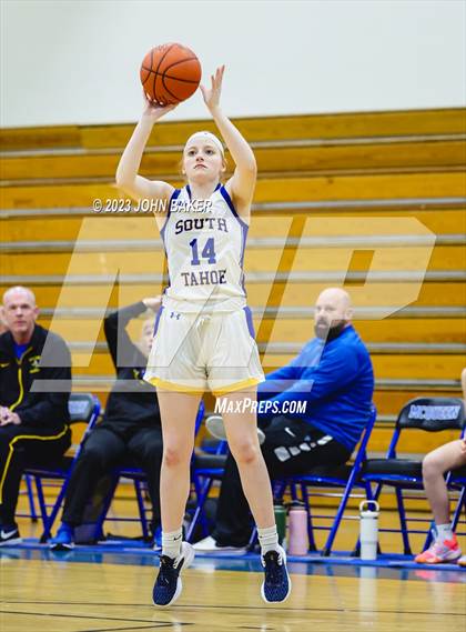 Thumbnail 3 in Portola vs. South Tahoe (Varsity Elite Tournament) photogallery.