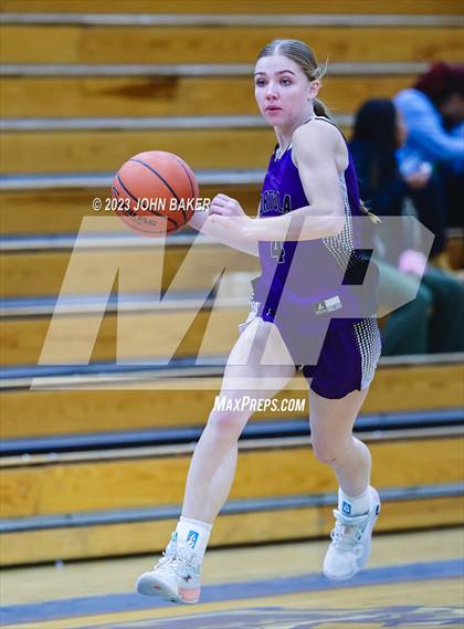 Thumbnail 1 in Portola vs. South Tahoe (Varsity Elite Tournament) photogallery.