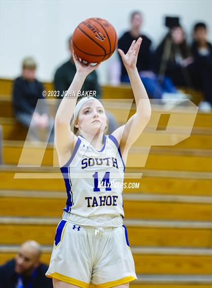 Thumbnail 2 in Portola vs. South Tahoe (Varsity Elite Tournament) photogallery.