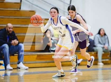 Thumbnail 1 in Portola vs. South Tahoe (Varsity Elite Tournament) photogallery.