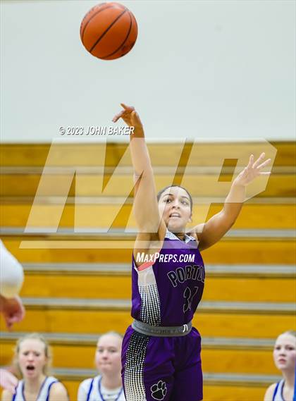 Thumbnail 1 in Portola vs. South Tahoe (Varsity Elite Tournament) photogallery.