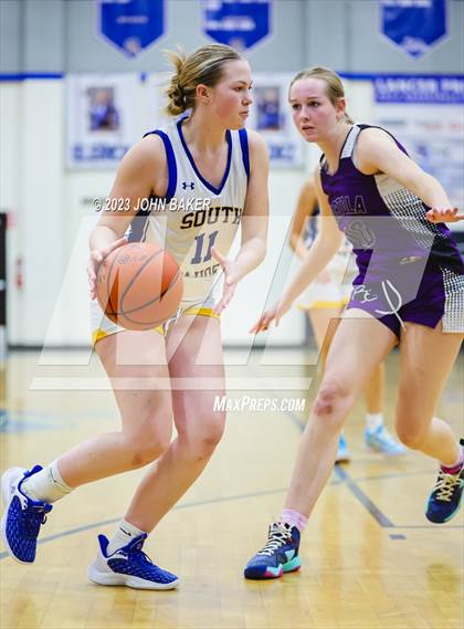 Thumbnail 3 in Portola vs. South Tahoe (Varsity Elite Tournament) photogallery.