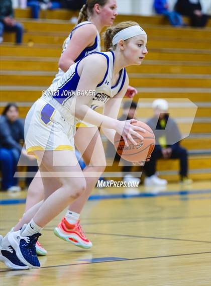 Thumbnail 3 in Portola vs. South Tahoe (Varsity Elite Tournament) photogallery.