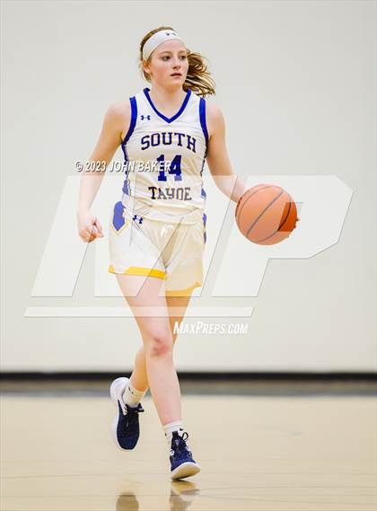Thumbnail 1 in Portola vs. South Tahoe (Varsity Elite Tournament) photogallery.