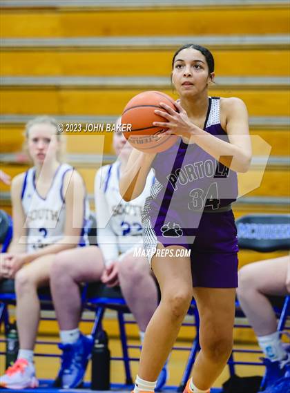 Thumbnail 2 in Portola vs. South Tahoe (Varsity Elite Tournament) photogallery.