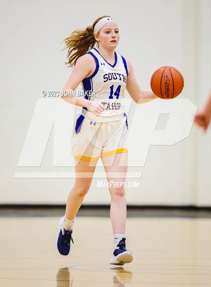 Thumbnail 2 in Portola vs. South Tahoe (Varsity Elite Tournament) photogallery.