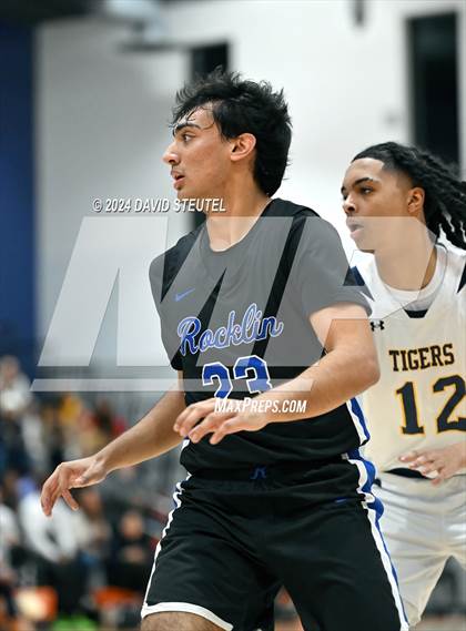 Thumbnail 3 in Rocklin vs. Inderkum (Fortune Showcase) photogallery.