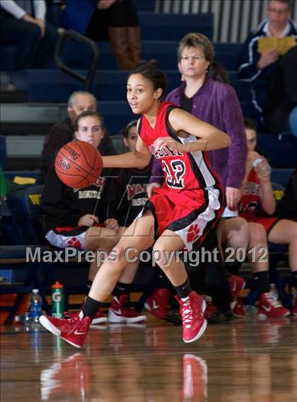 Thumbnail 2 in Masuk vs Lauralton Hall (SWC Semifinal) photogallery.