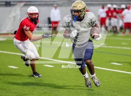 Thumbnail 2 in Klein Collins @ Katy (Scrimmage) photogallery.