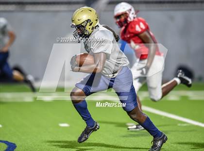 Thumbnail 3 in Klein Collins @ Katy (Scrimmage) photogallery.
