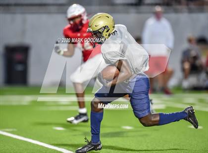 Thumbnail 2 in Klein Collins @ Katy (Scrimmage) photogallery.
