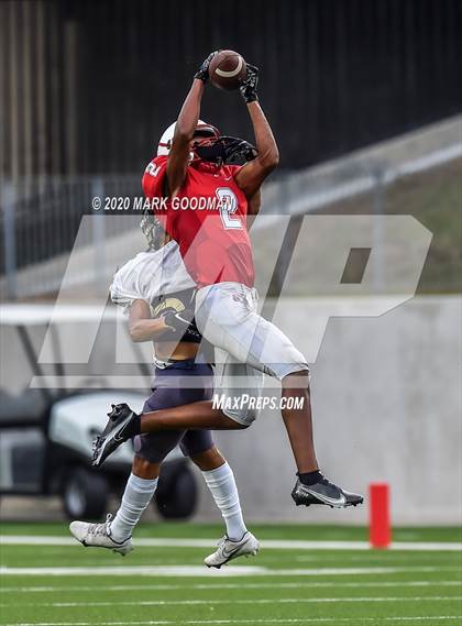 Thumbnail 2 in Klein Collins @ Katy (Scrimmage) photogallery.