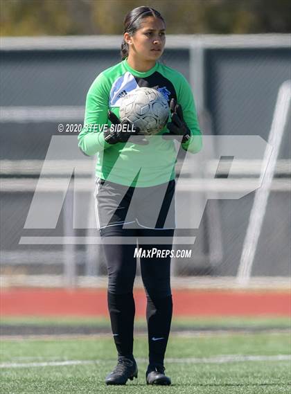 Thumbnail 2 in Otay Ranch vs. La Jolla Country Day (CIF SDS D5 Final) photogallery.