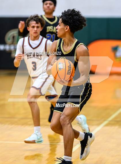 Thumbnail 3 in Divine Savior Academy vs. Mater Lakes Academy (Sun Bash Miami) photogallery.