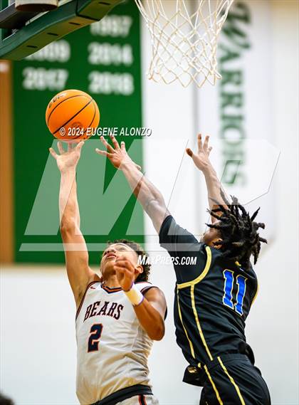Thumbnail 3 in Divine Savior Academy vs. Mater Lakes Academy (Sun Bash Miami) photogallery.