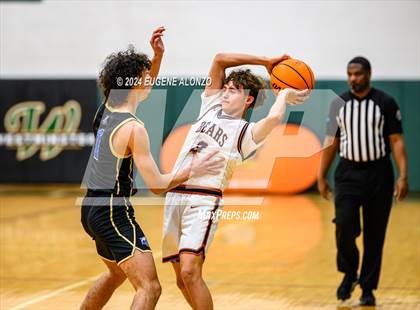 Thumbnail 1 in Divine Savior Academy vs. Mater Lakes Academy (Sun Bash Miami) photogallery.