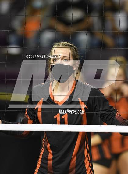 Thumbnail 2 in University @ Lamar (CHSAA 3A Playoff) photogallery.