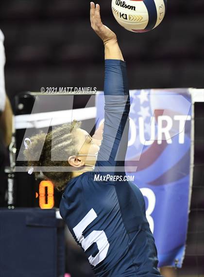 Thumbnail 1 in University @ Lamar (CHSAA 3A Playoff) photogallery.