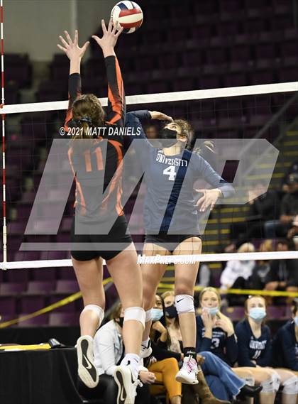 Thumbnail 2 in University @ Lamar (CHSAA 3A Playoff) photogallery.