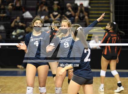 Thumbnail 3 in University @ Lamar (CHSAA 3A Playoff) photogallery.