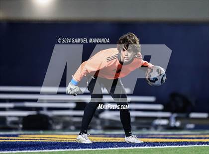 Thumbnail 2 in Palisades vs Birmingham photogallery.