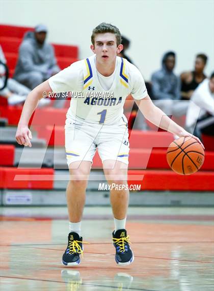 Thumbnail 3 in  Agoura vs Quartz Hill photogallery.