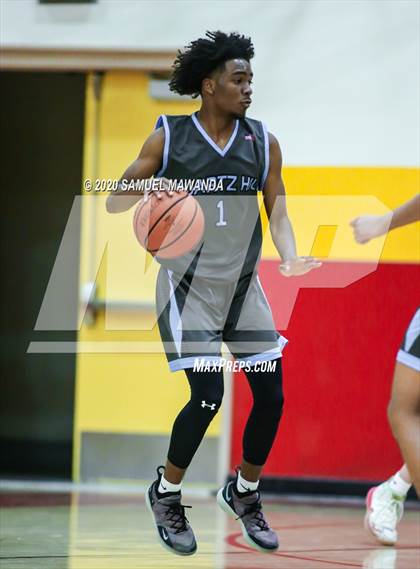 Thumbnail 3 in  Agoura vs Quartz Hill photogallery.