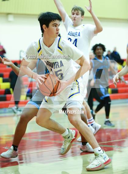 Thumbnail 3 in  Agoura vs Quartz Hill photogallery.