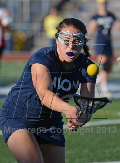 Thumbnail 1 in Avon vs New Canaan (CIAC Division M Semifinal) photogallery.