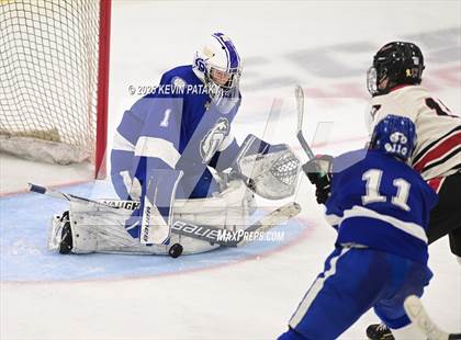 Thumbnail 2 in Darien vs. New Canaan (CIAC DI Final) photogallery.