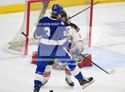 Thumbnail 2 in Darien vs. New Canaan (CIAC DI Final) photogallery.