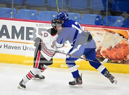 Thumbnail 1 in Darien vs. New Canaan (CIAC DI Final) photogallery.