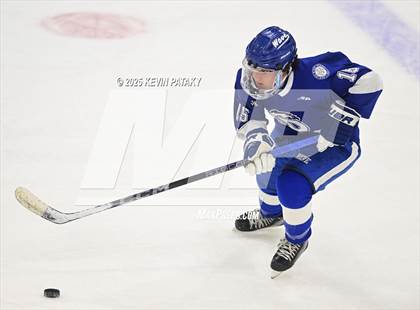 Thumbnail 3 in Darien vs. New Canaan (CIAC DI Final) photogallery.