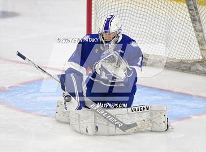 Thumbnail 3 in Darien vs. New Canaan (CIAC DI Final) photogallery.