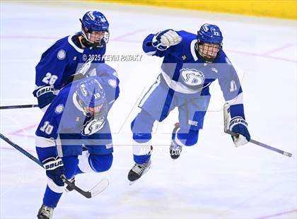 Thumbnail 3 in Darien vs. New Canaan (CIAC DI Final) photogallery.
