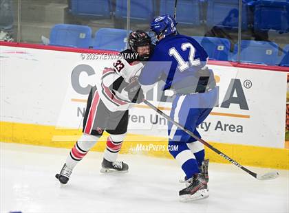 Thumbnail 2 in Darien vs. New Canaan (CIAC DI Final) photogallery.