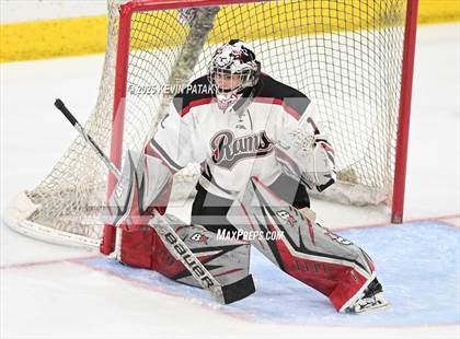 Thumbnail 3 in Darien vs. New Canaan (CIAC DI Final) photogallery.