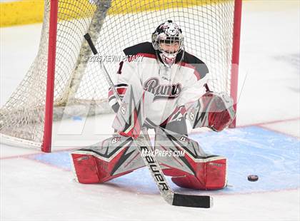Thumbnail 2 in Darien vs. New Canaan (CIAC DI Final) photogallery.