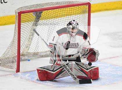 Thumbnail 2 in Darien vs. New Canaan (CIAC DI Final) photogallery.