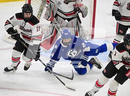 Thumbnail 2 in Darien vs. New Canaan (CIAC DI Final) photogallery.