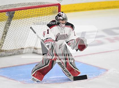 Thumbnail 1 in Darien vs. New Canaan (CIAC DI Final) photogallery.