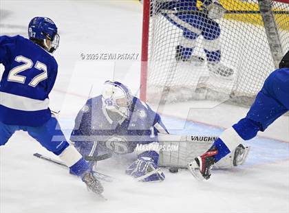 Thumbnail 3 in Darien vs. New Canaan (CIAC DI Final) photogallery.