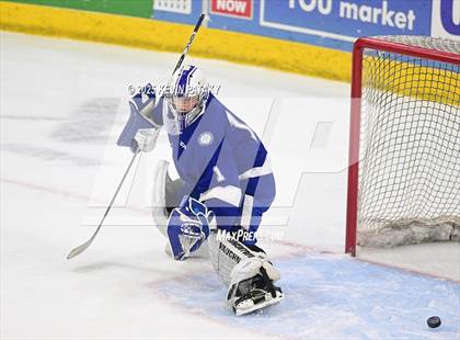 Thumbnail 1 in Darien vs. New Canaan (CIAC DI Final) photogallery.